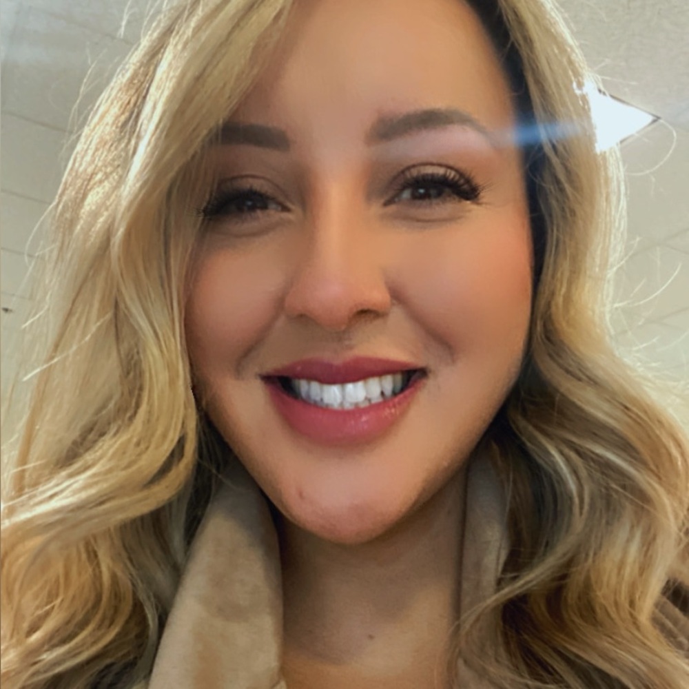 Meet your Posher, Cindy